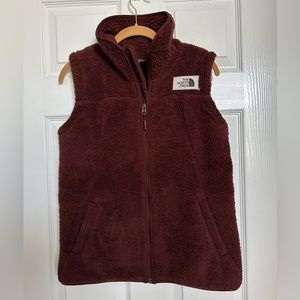 The North Face women’s teddy fleece vest